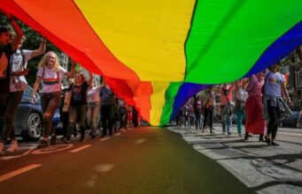 Advies: Draag ‘Pride Amsterdam’ voor bij UNESCO